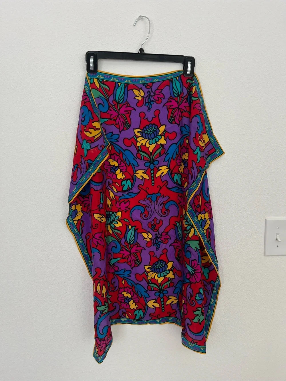 Liz Claiborne Silk vintage Scarf